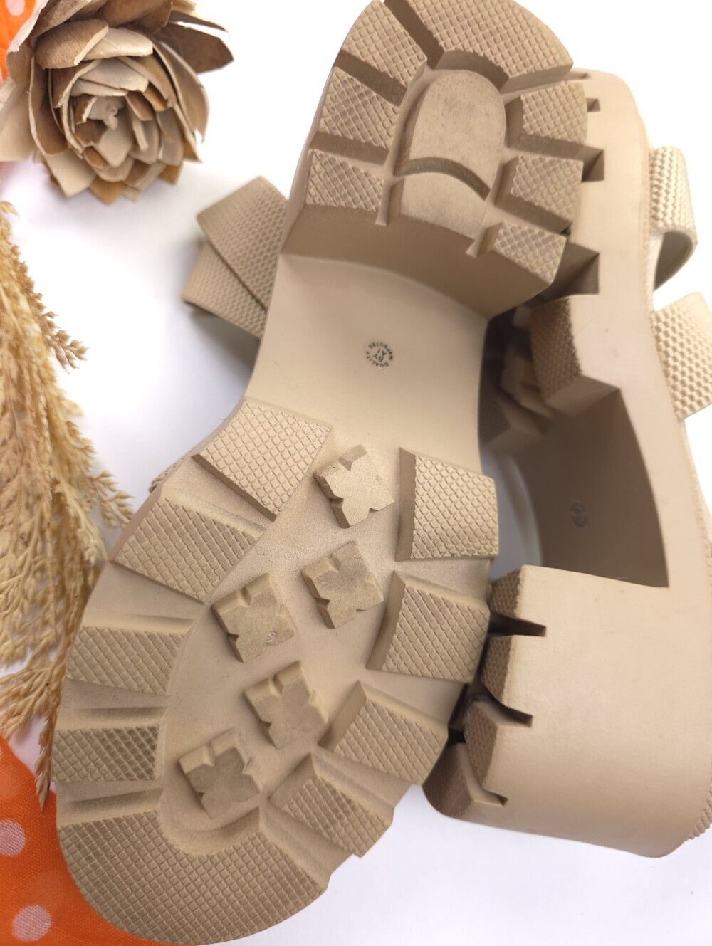 Arizona Neutral Beige Women's Strappy Comfort Sandals Sz 8 - Picture 6 of 11
